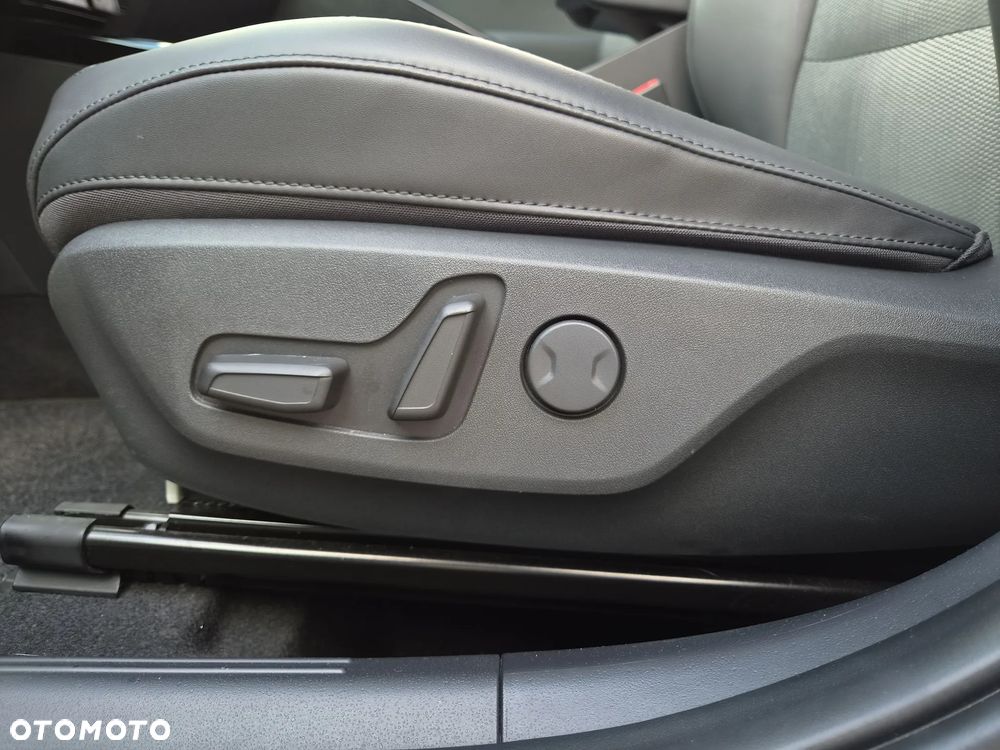 Kia Niro 1.6 GDI Hybrid Business Line - 15