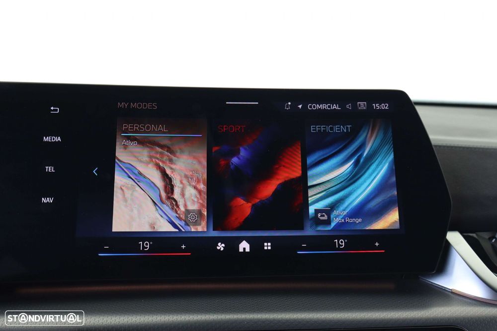 BMW iX2 eDrive20 Pack Desportivo M - 53