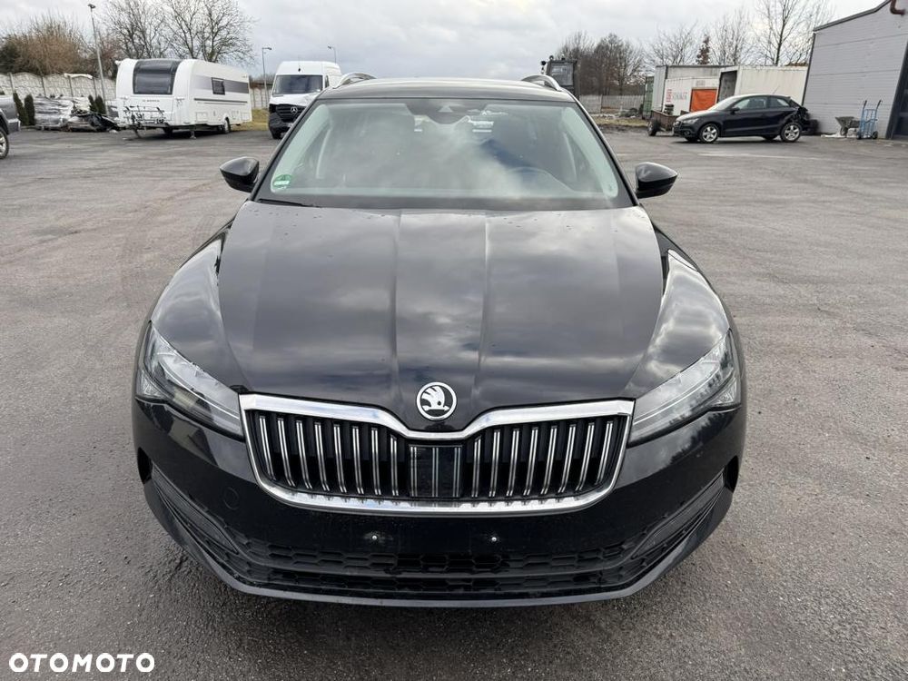 Skoda Superb 2.0 TDI DSG Ambition - 2