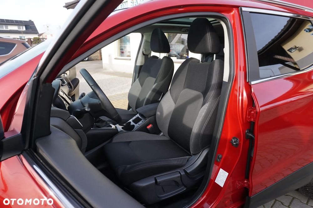 Nissan Qashqai 1.2 DIG-T N-Connecta Xtronic EU6 - 21