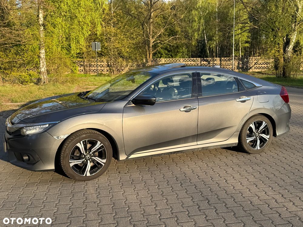 Honda Civic 1.5 T Executive - 2