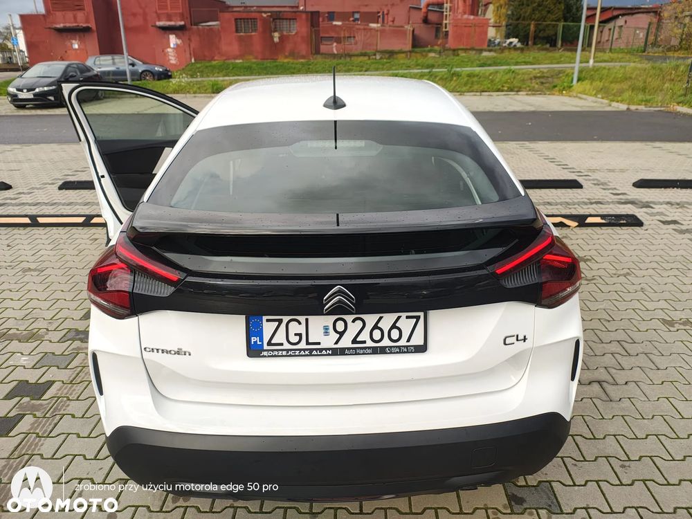 Citroën C4 1.2 PureTech Live Pack S&S - 4