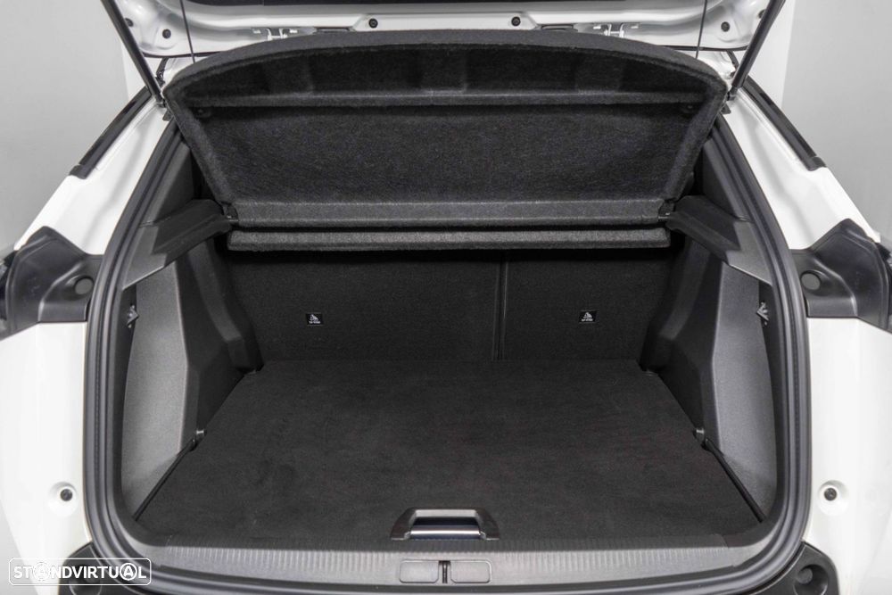 Peugeot 2008 1.2 PureTech GT Pack EAT8 - 29