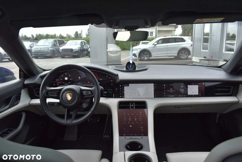Porsche Taycan Turbo Sport Turismo - 8