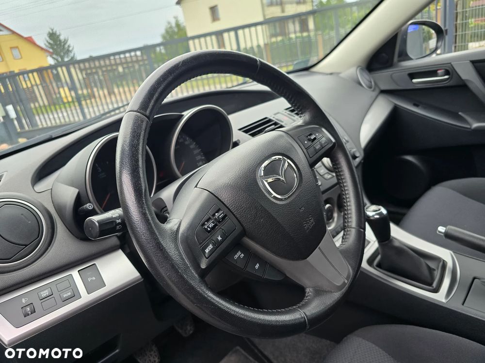 Mazda 3 1.6 CD Exclusive + - 18
