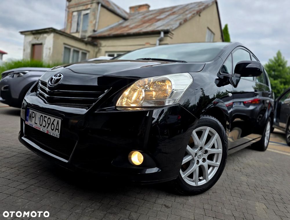 Toyota Verso - 3
