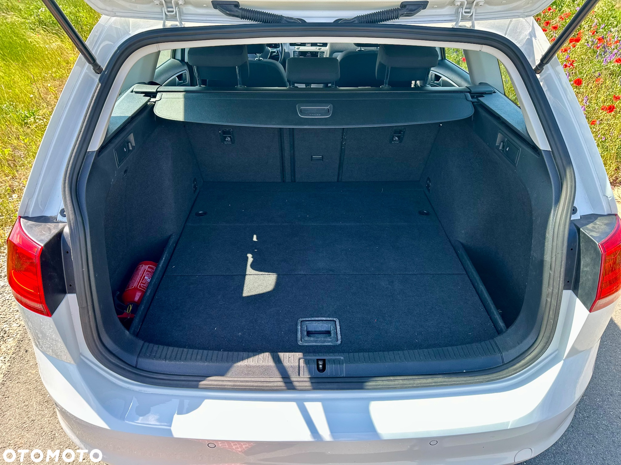 Volkswagen Golf 1.6 TDI BlueMotion Trendline - 14