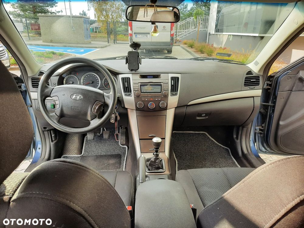 Hyundai Sonata 2.0 CRDi Premium - 4