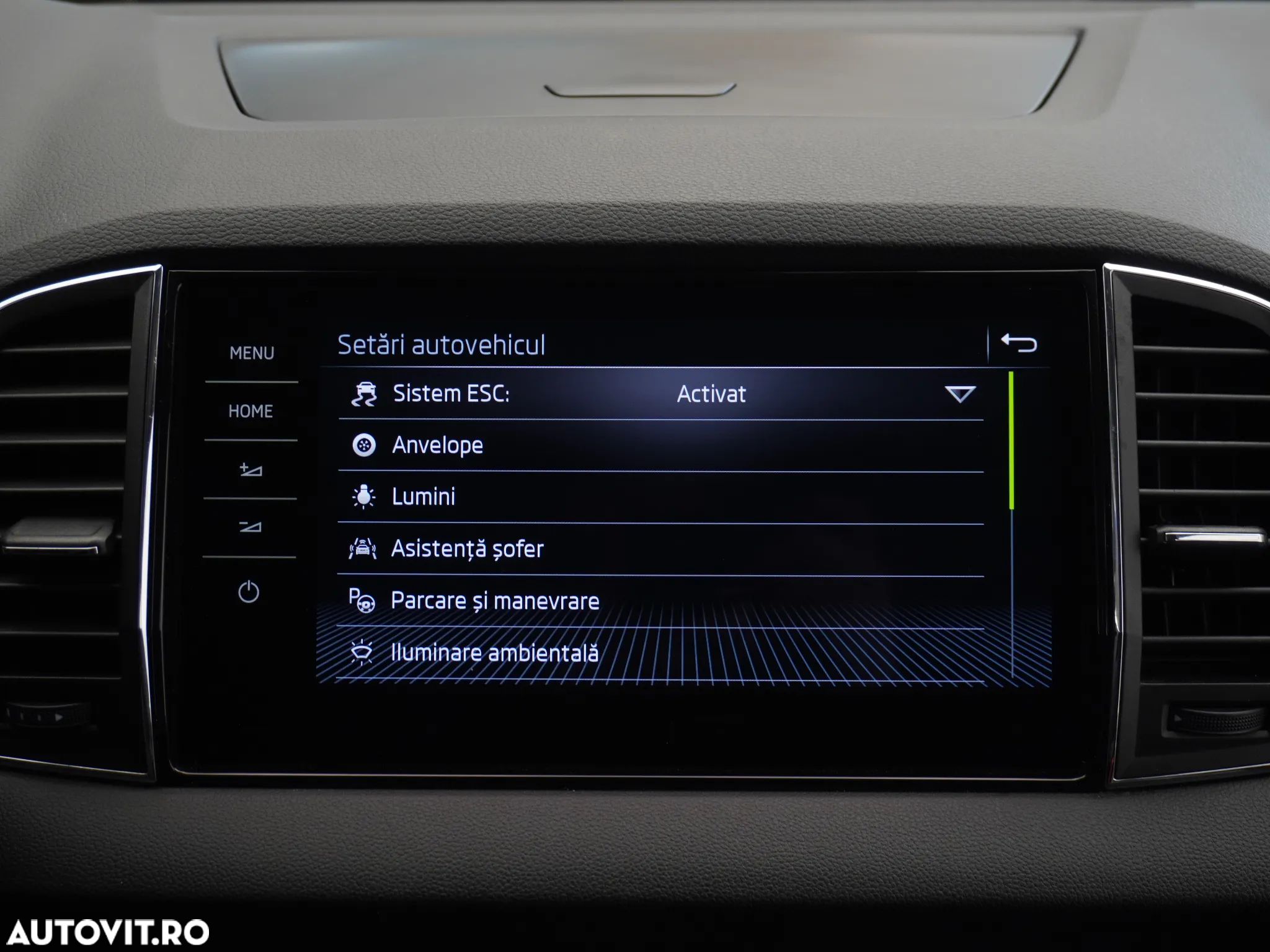 Skoda Karoq 1.6 TDI DSG Style - 27