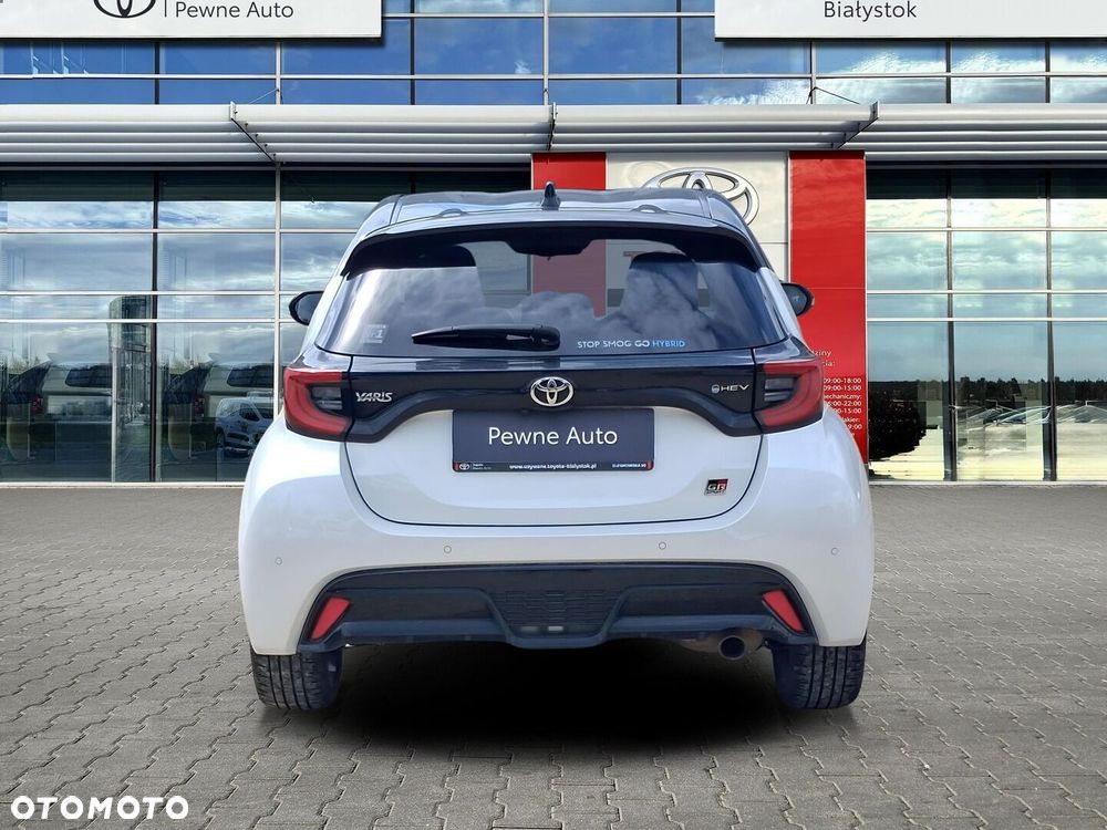 Toyota Yaris - 4