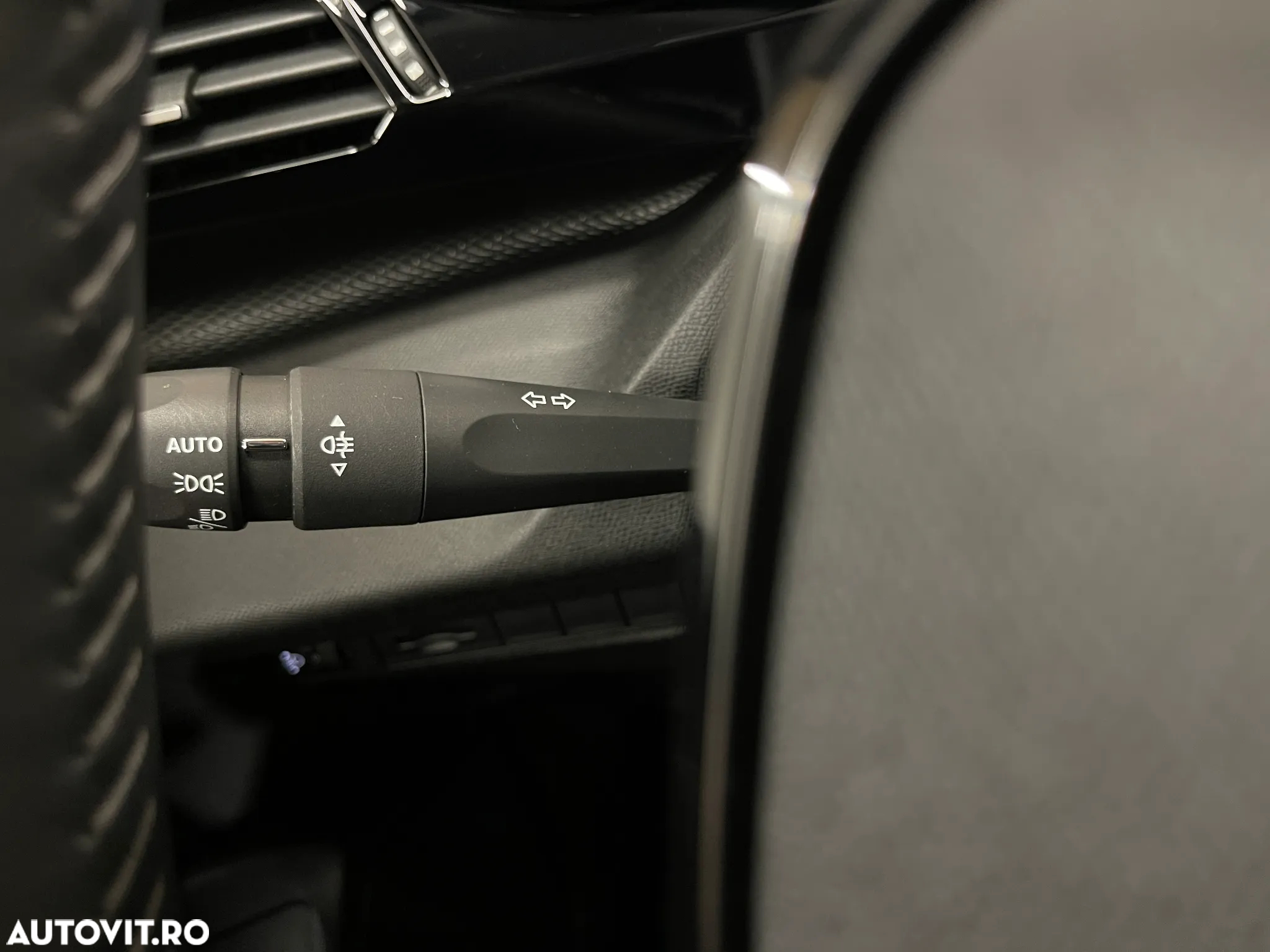 Peugeot 308 PureTech 130 EAT8 Active Pack - 21