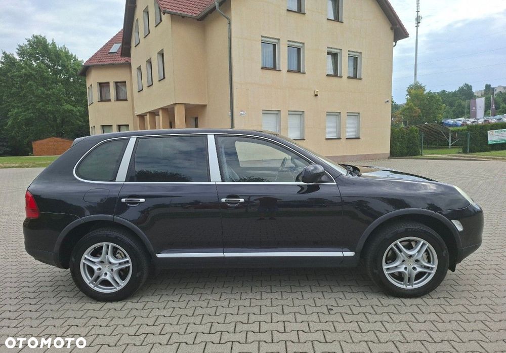 Porsche Cayenne - 9