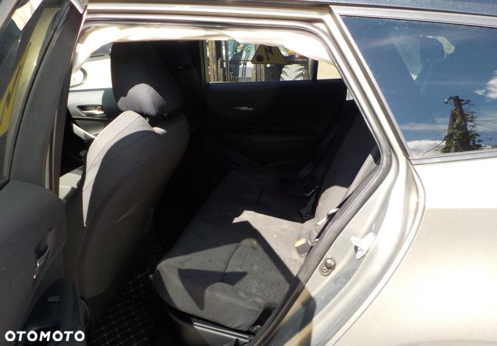 Toyota Corolla - 22