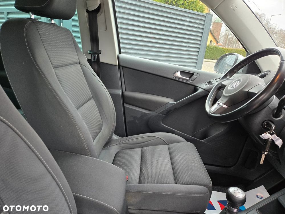 Volkswagen Tiguan - 13