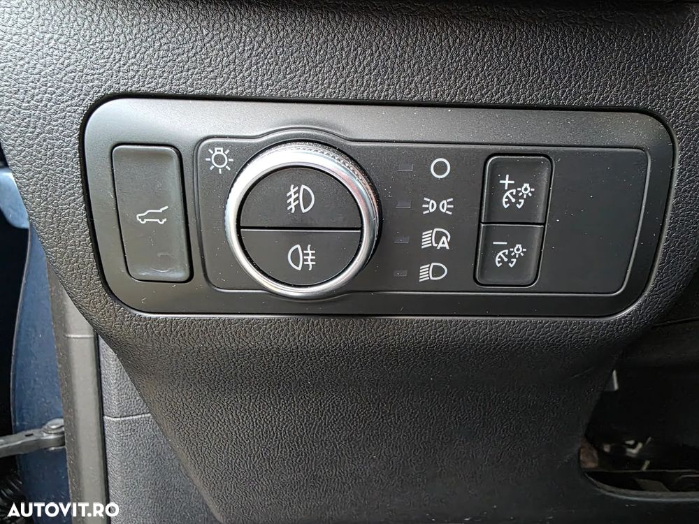 Ford Kuga 2.0 EcoBlue mHEV FWD ST Line X - 3