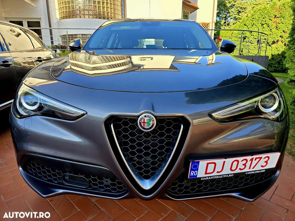 Alfa Romeo Stelvio 2.0 Turbo 16V AT8-Q4 Sprint - 2