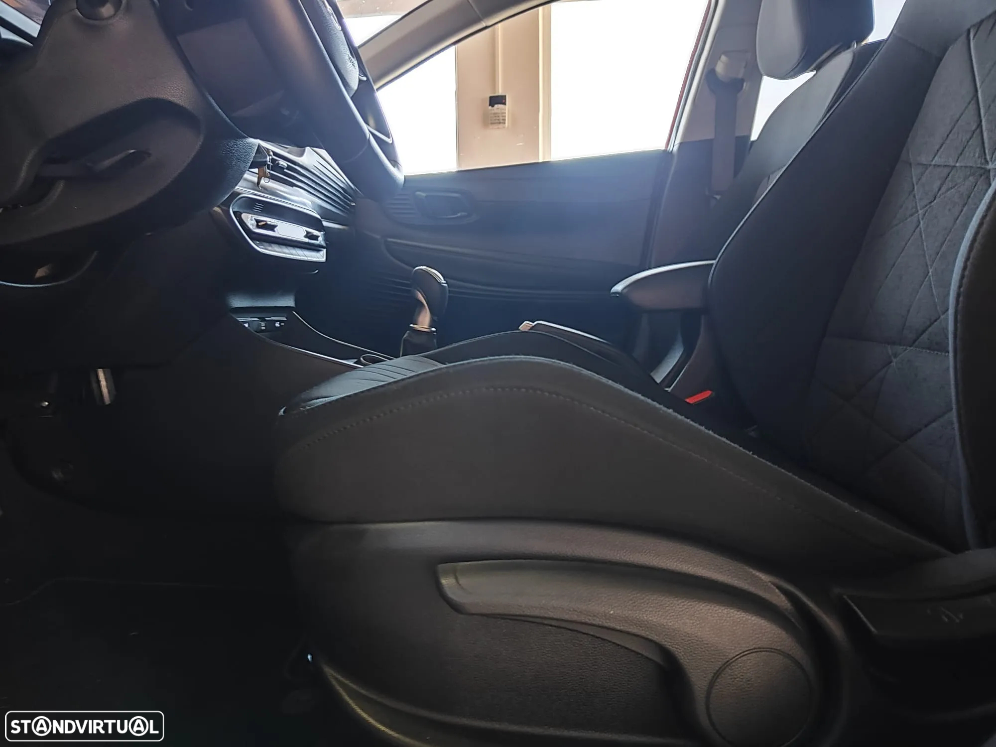 Hyundai Bayon 1.0 T-GDI Premium - 23