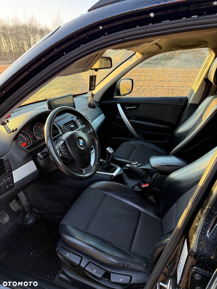 BMW X3 xDrive18d - 10