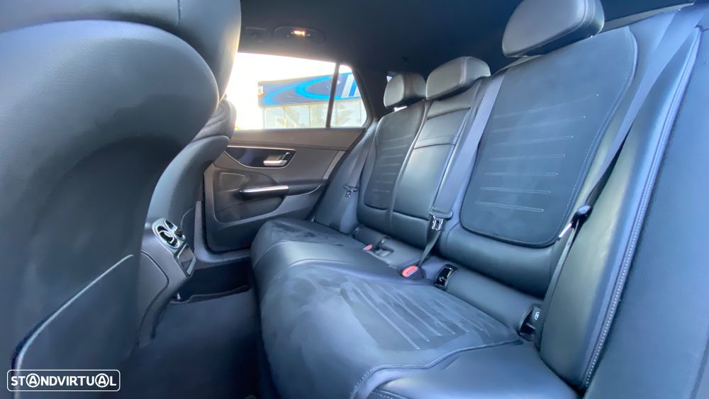 Mercedes-Benz C 300 d AMG Line - 24
