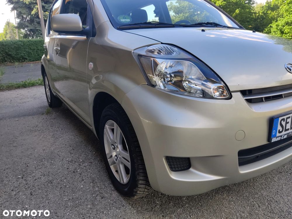 Daihatsu Sirion 1.3 Top S - 11