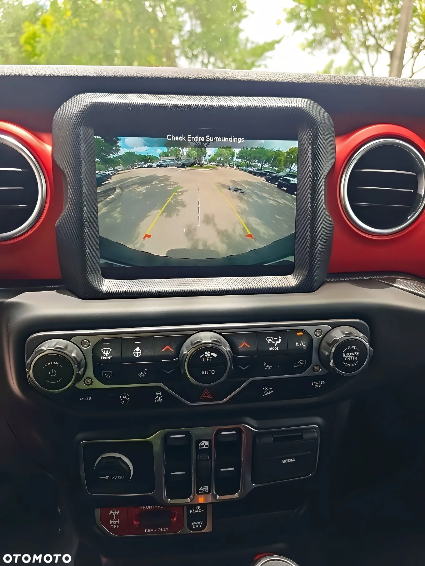 Jeep Wrangler - 10
