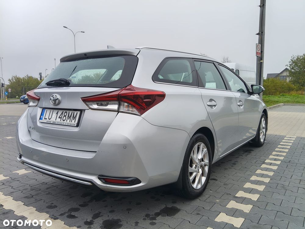 Toyota Auris 1.6 Active - 4