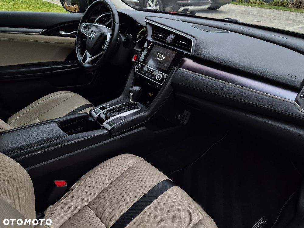 Honda Civic 1.5 i-VTEC Turbo CVT Executive - 25