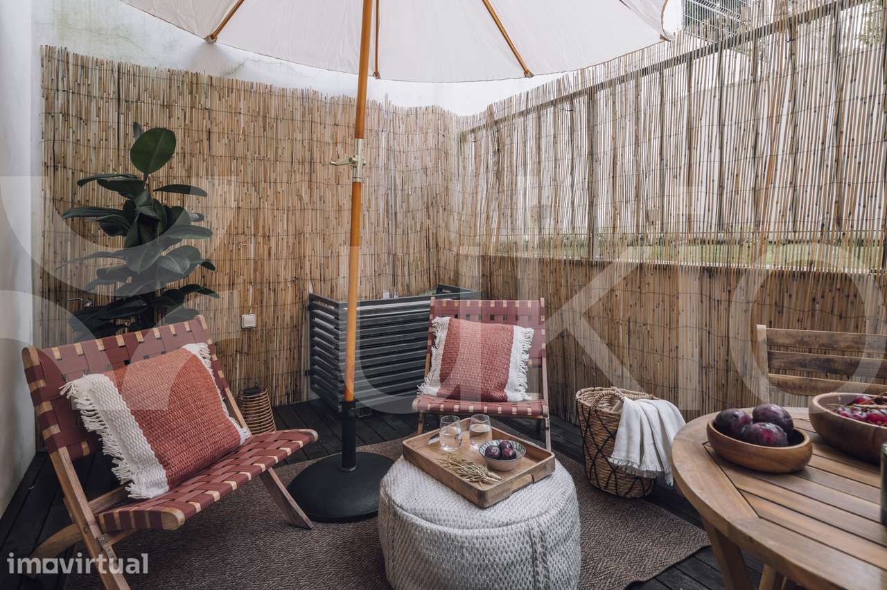 Apartamento T1 com terraço e piscina em Santos-o-Velho - Madragoa - Grande imagem: 2/24