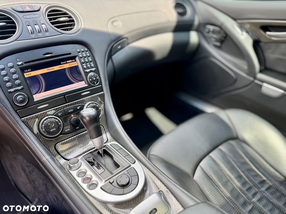 Mercedes-Benz SL 63 AMG - 13