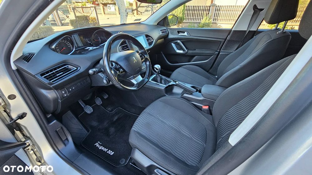 Peugeot 308 1.6 BlueHDi Active S&S - 24