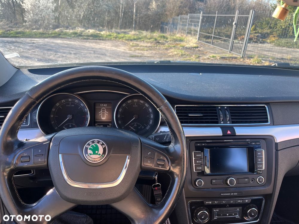 Skoda Superb 2.0 TDI Comfort - 6