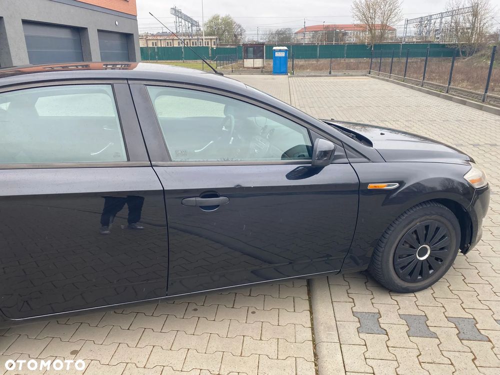 Ford Mondeo 1.8 TDCi Ambiente - 6