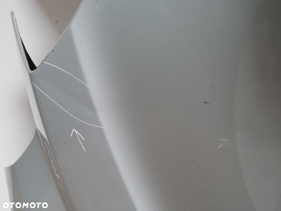 BŁOTNIK PRZEDNI PRAWY HYUNDAI H1 I800 07-15  MCL - 5