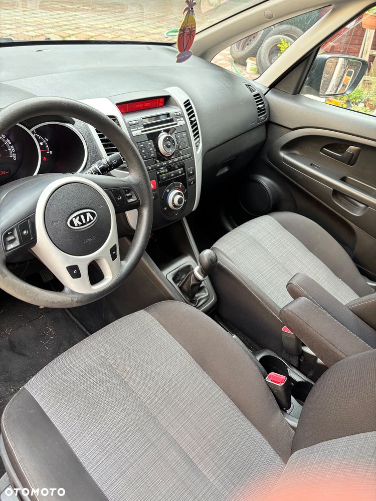 Kia Venga 1.4 CRDi 90 Edition 7 - 9