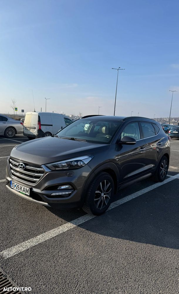 Hyundai Tucson 2.0 CRDI 4WD 6AT Luxury+ - 2