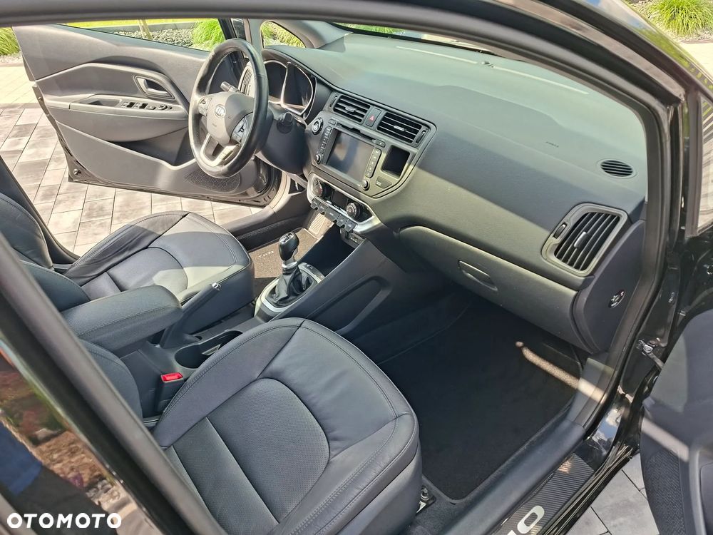 Kia Rio - 21