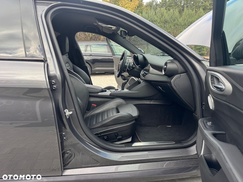 Alfa Romeo Giulia 2.0 Turbo Veloce Q4 - 40