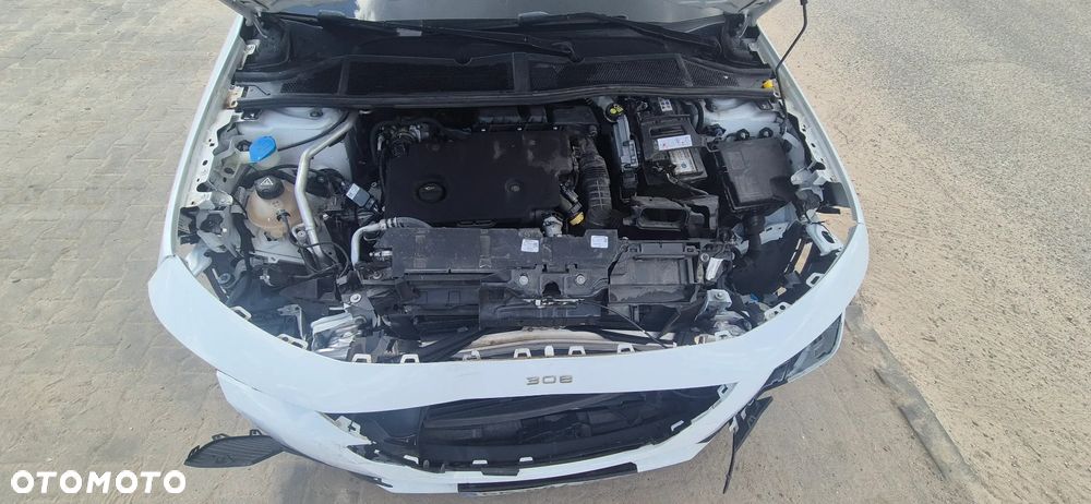 Peugeot 308 1.5 BlueHDi Active Pack Business S&S EAT8 - 16