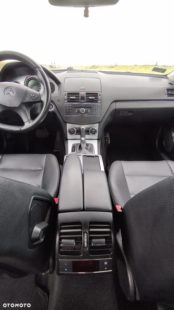 Mercedes-Benz Klasa C 320 CDI Avantgarde 4-Matic - 12