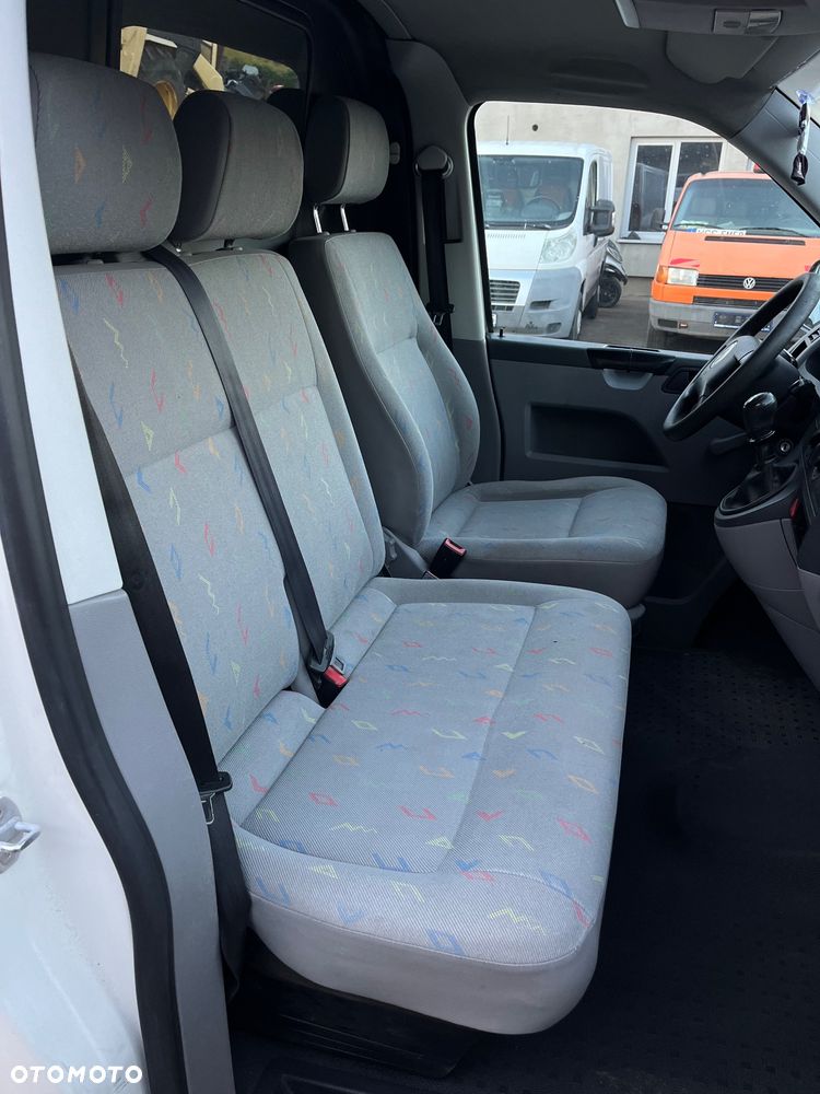 Volkswagen Transporter - 18