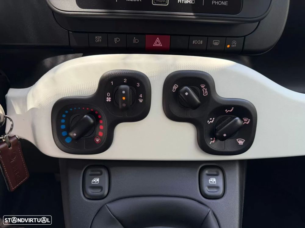 Fiat Panda 1.0 Hybrid Pandina - 27