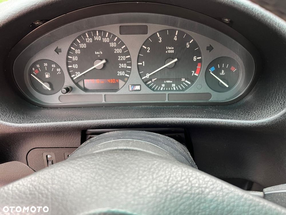 BMW Seria 3 325i - 12