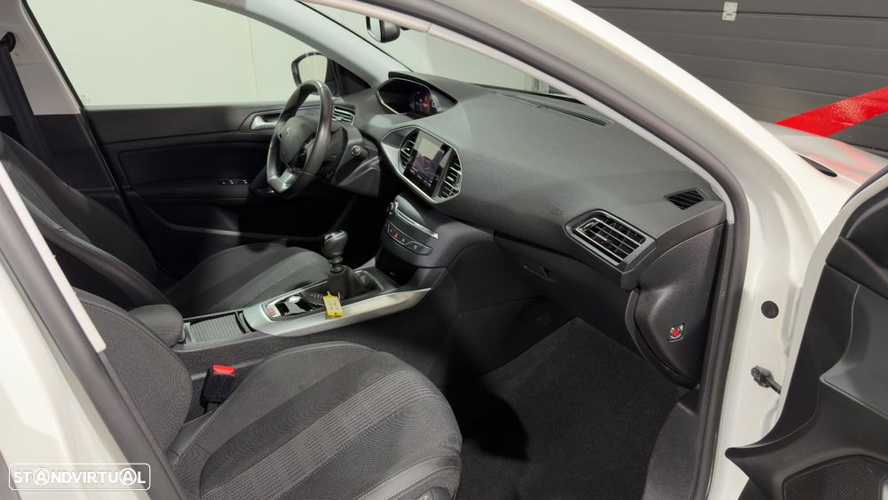Peugeot 308 PureTech 130 Allure Pack - 12