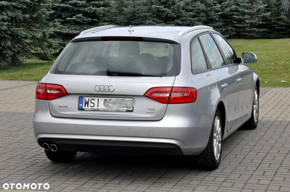 Audi A4 Avant 2.0 TDI DPF Attraction - 12