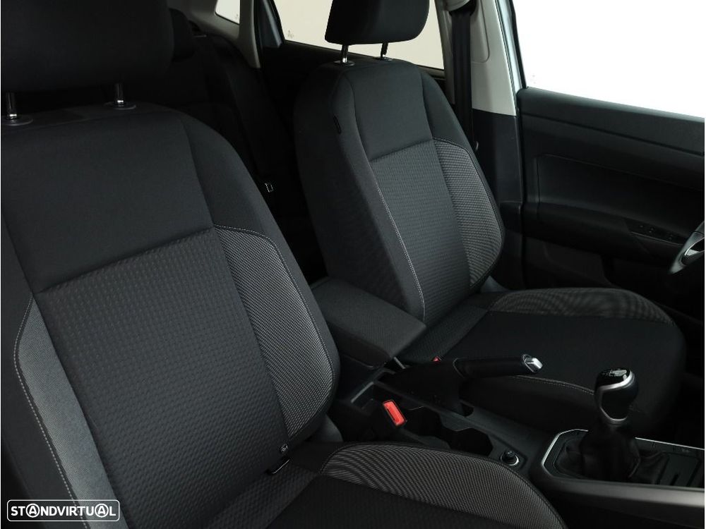 VW Polo 1.0 TSI Urban - 16