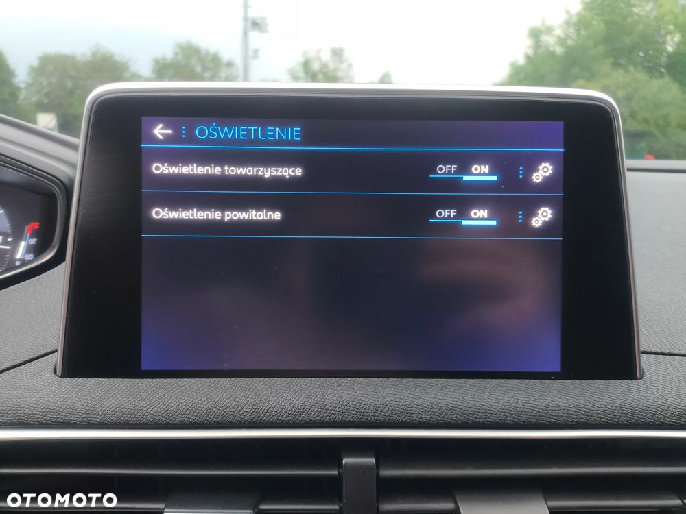 Peugeot 5008 1.2 PureTech Allure S&S EAT6 - 28