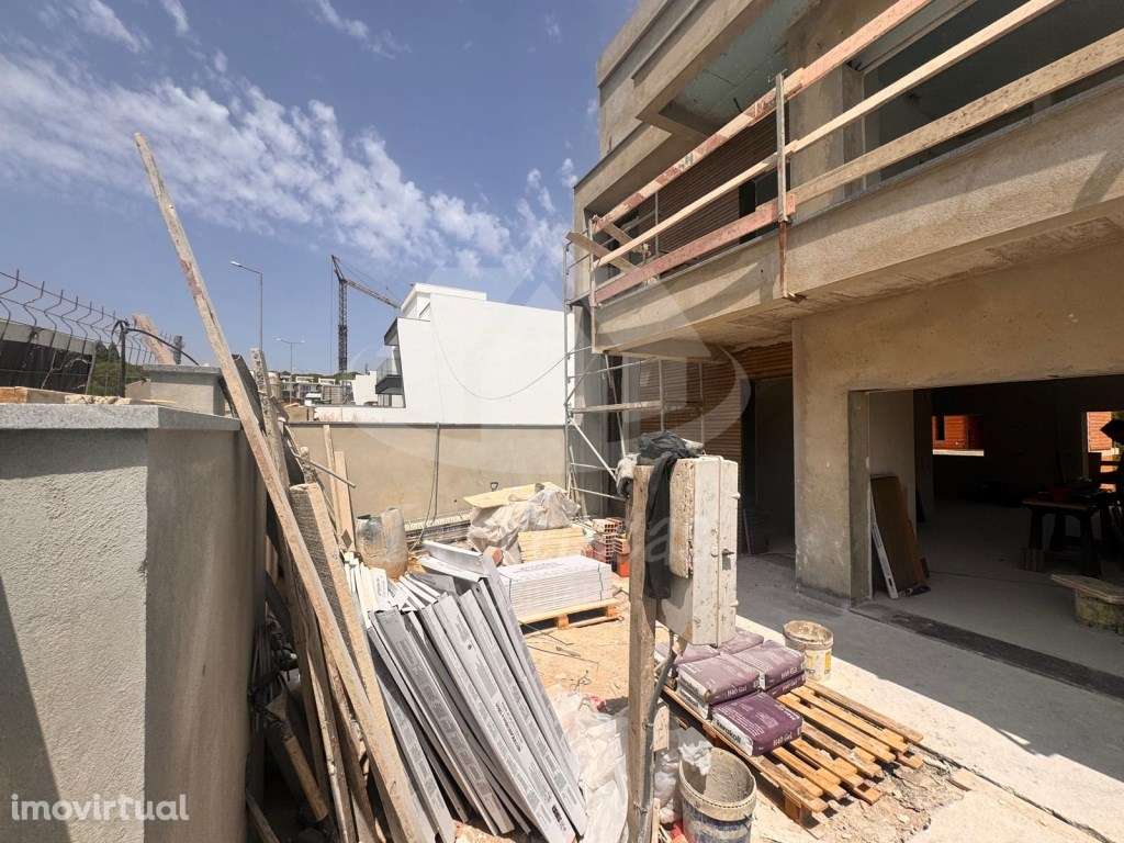 Moradia T4 nos Terraços du Moulin, Vialonga - Grande imagem: 3/60