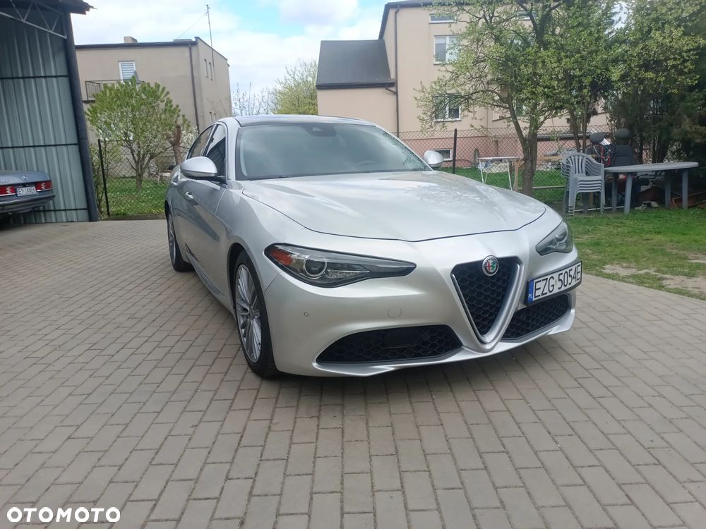 Alfa Romeo Giulia 2.0 Turbo 16V AT8 Veloce Ti - 8