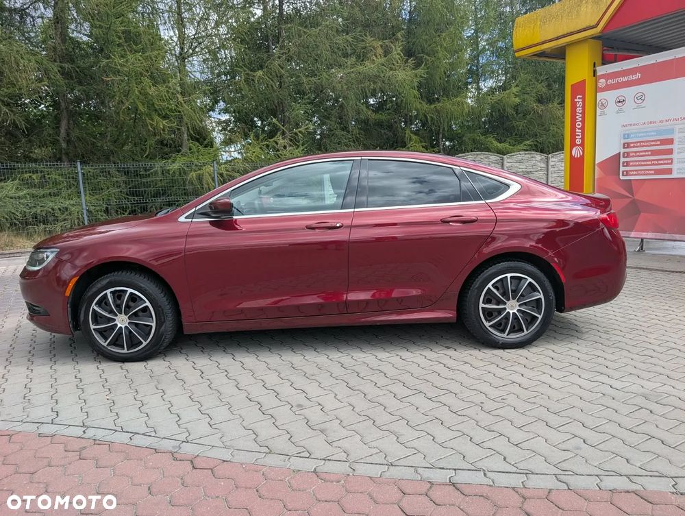 Chrysler 200 - 2