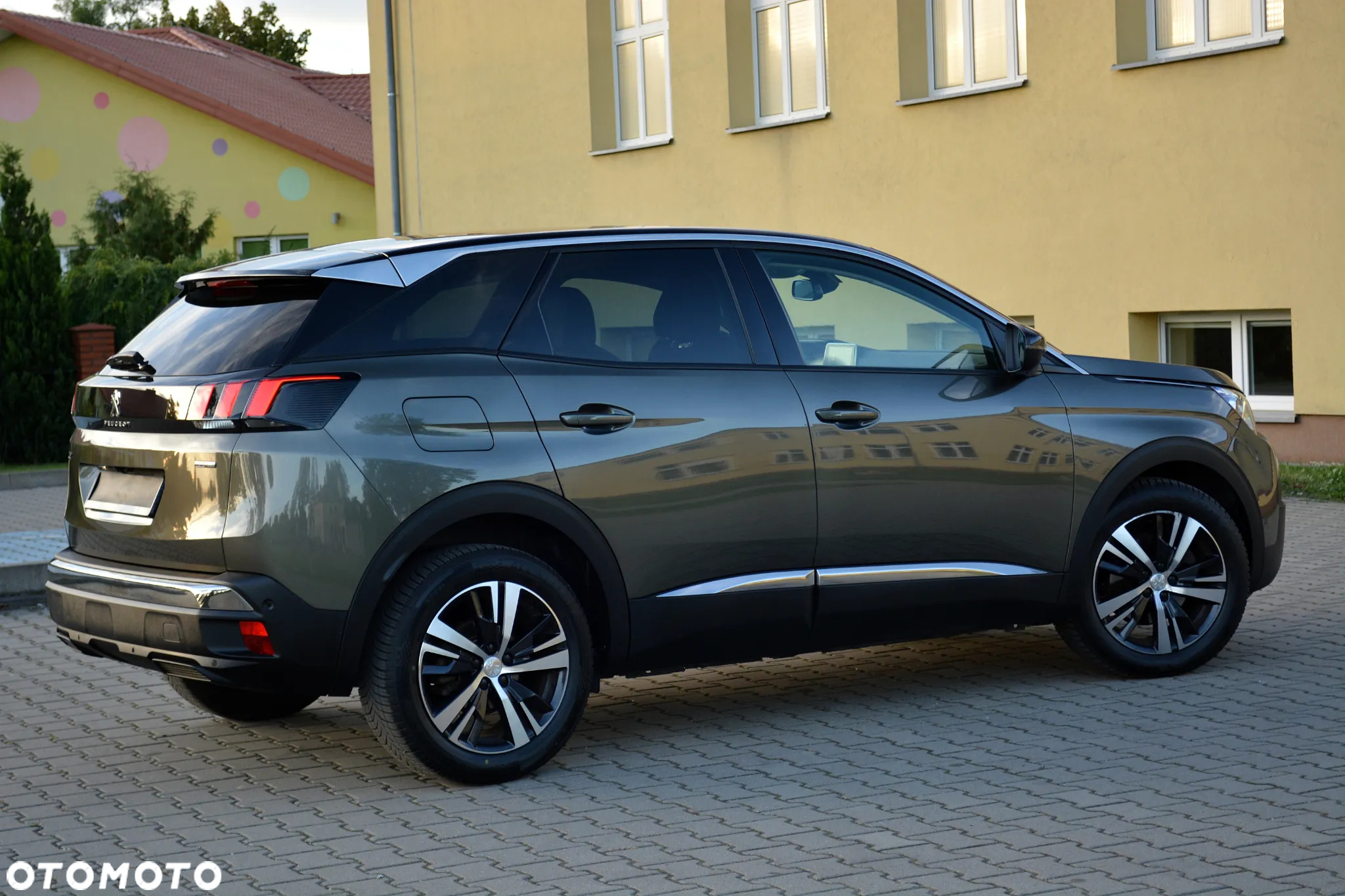 Peugeot 3008 1.2 PureTech Allure - 4